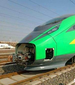 【抗擊新型冠狀病毒感染的肺炎疫情】中國(guó)鐵路蘭州局集團(tuán)停運(yùn)30.5對(duì)列車