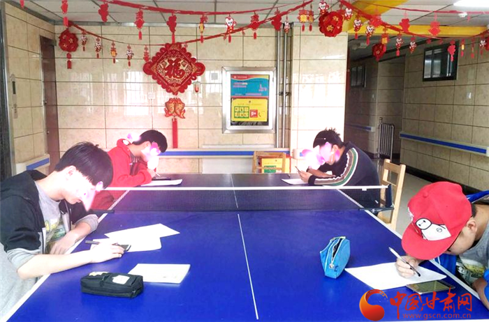 停課不?？?蘭州市兒童福利院組織初三學生首次線上月考 