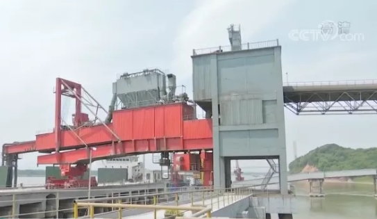 太瘋狂！水泥漲價幾輪，依舊排隊搶購......發(fā)生了什么？