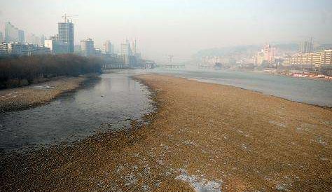 市民：黃河水位大降會(huì)不會(huì)影響供水？ 水務(wù)部門(mén)：枯水期流量偏小屬于正常現(xiàn)象