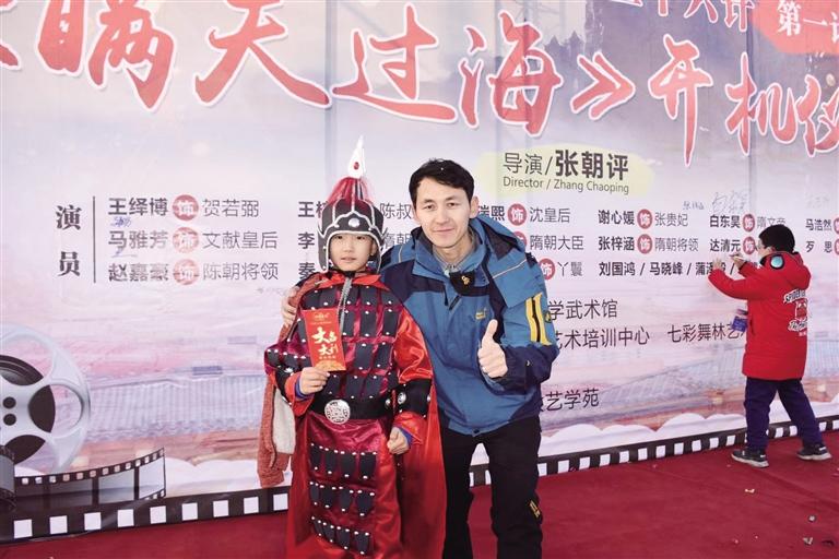 大型古裝國(guó)學(xué)電影《瞞天過(guò)?！吩谔m州開拍