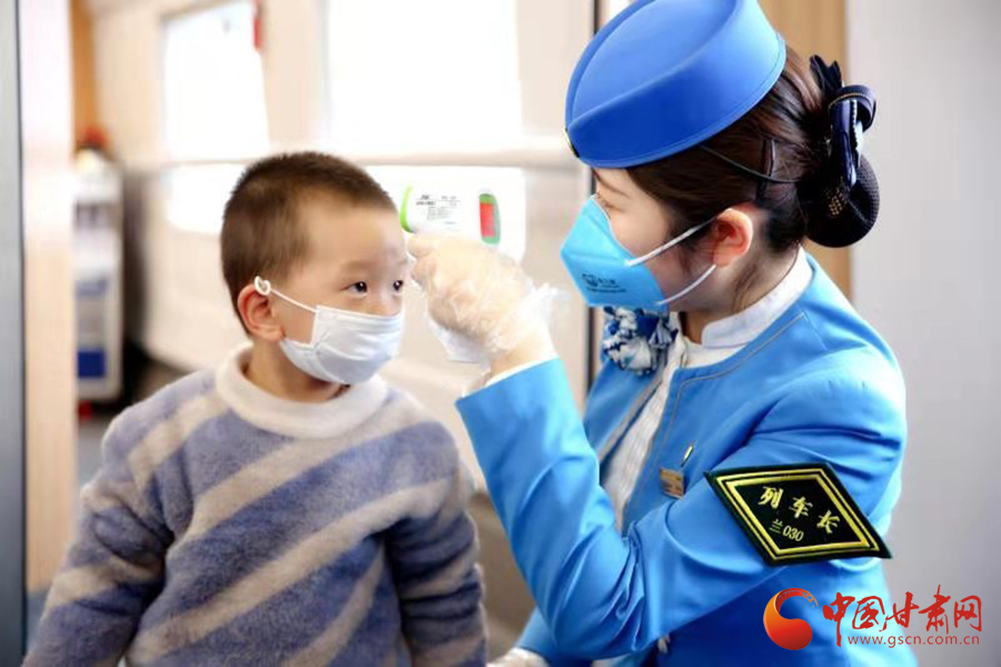 回家路上，請配合疫情防控要求 