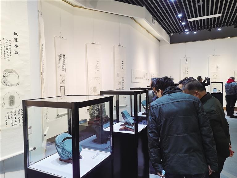 “非遺精品洮硯傳拓題跋藝術(shù)展”開展 洮硯雕刻、傳拓、拓片題跋集中亮相甘肅藝術(shù)館
