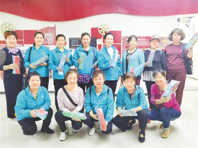 蘭州雁西路社區(qū)有個“芳華志愿者團(tuán)隊”