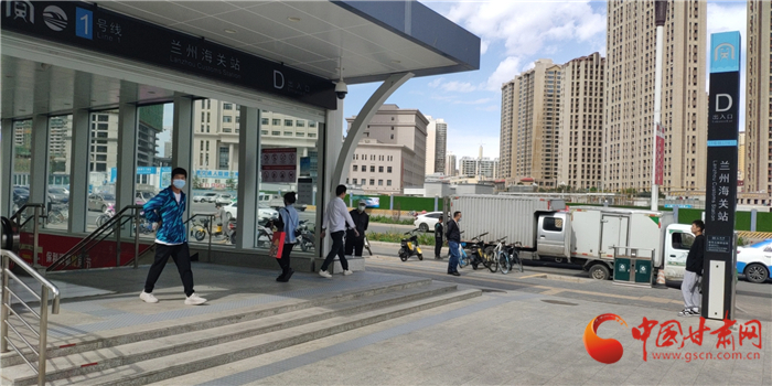 尋人：在蘭州地鐵蘭州海關(guān)站暖心救人的警察你在哪？