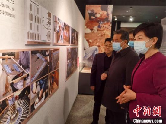 圖為展覽現(xiàn)場?！●T志軍 攝