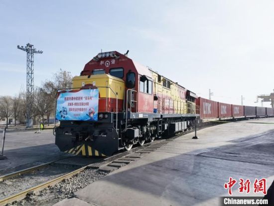 甘肅企業(yè)走出去“危中育新機” “借船出?！蓖貒H市場